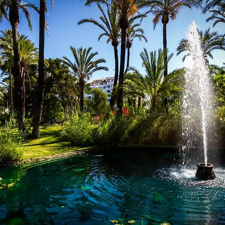 Marbella Banus Suites - Banus - Playa Del Duque - Luxury Beachfront Complex - 2Br - 2Ba - Direct Beach Access - Just 3 Min Walk To Puerto Banus Marina - 35,000 M2 Tropical Gardens - 3 Pools - 2 Onsite Restaurants - Ideal For Families Appartement Marbella