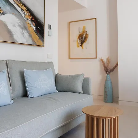 Appartement Marbella Banus Suites - Banus - Playa Del Duque - Luxury Beachfront Complex - 2Br - 2Ba - Direct Beach Access - Just 3 Min Walk To Puerto Banus Marina - 35,000 M2 Tropical Gardens - 3 Pools - 2 Onsite Restaurants - Ideal For Families