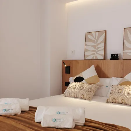 Appartement Marbella Banus Suites - Banus - Playa Del Duque - Luxury Beachfront Complex - 2Br - 2Ba - Direct Beach Access - Just 3 Min Walk To Puerto Banus Marina - 35,000 M2 Tropical Gardens - 3 Pools - 2 Onsite Restaurants - Ideal For Families